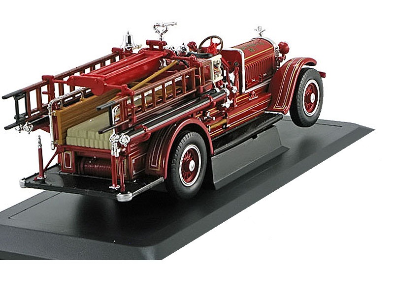 Модель пожарного автомобиля Stutz Model C, образца 1924 года, масштаб 1/43  